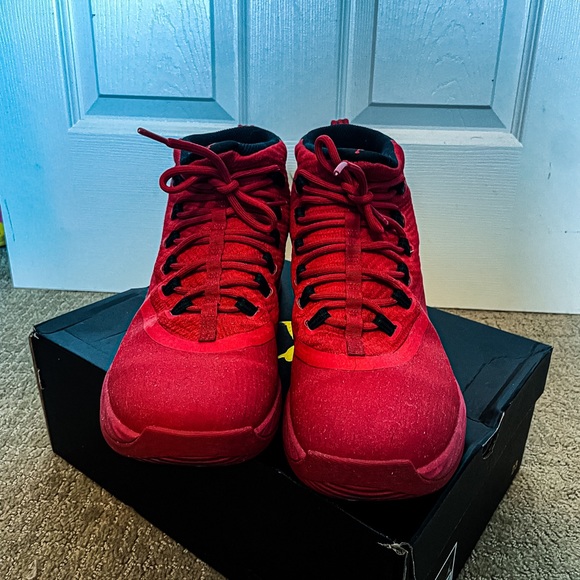 A1-AUTHENTIC, Jordan Superfly’s , size 11.5 , Perfect condition - Picture 2 of 4